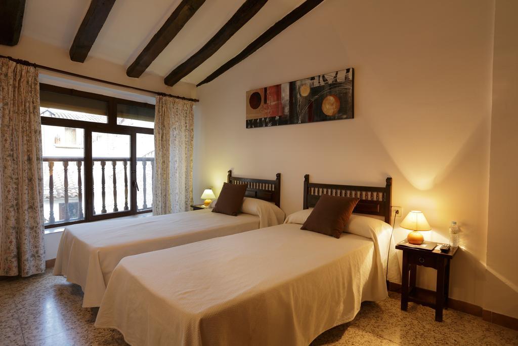 Hostal Populetus Poboleda Esterno foto
