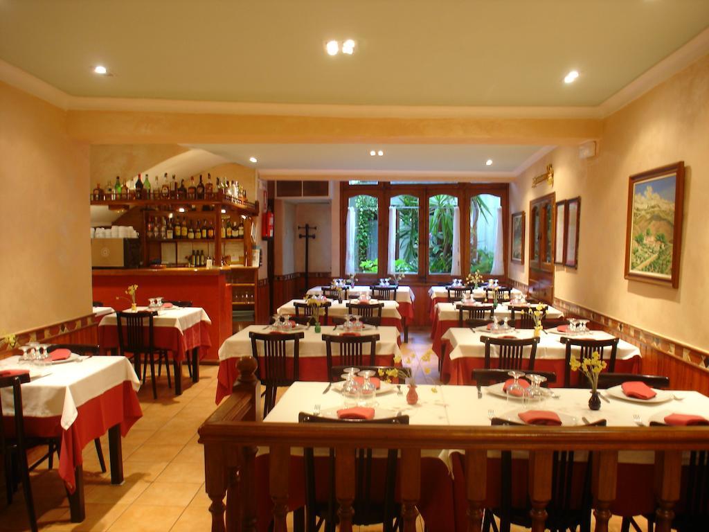 Hostal Populetus Poboleda Esterno foto
